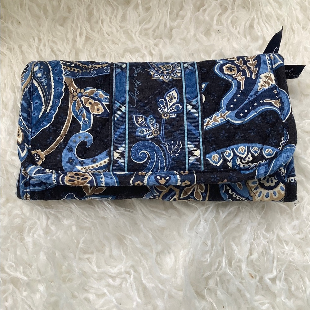 Vera Bradley Windsor Navy Crossbody Wallet Purse